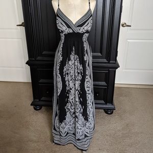 🌚B&W Maxi Dress